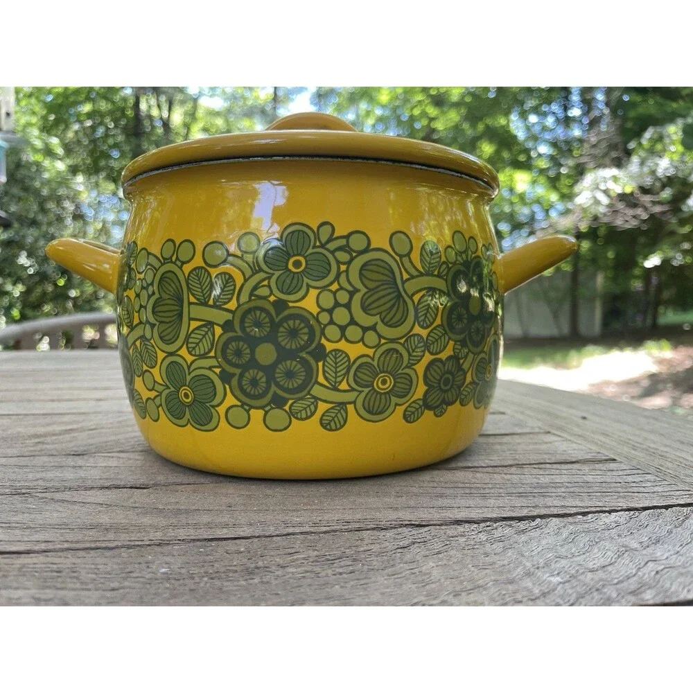Vintage Arabia Finel Kalas Primavera Enamel Casserole Pot with Lid Yellow Green